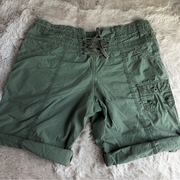 The Vintage Lace Up Cargo Y2K Shorts 🦎 by NoBo; Size 11 - Picture 7 of 9